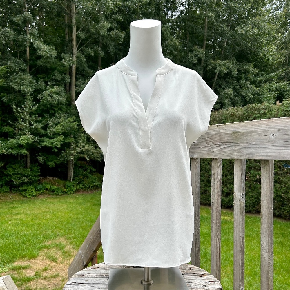 H&M ⎮ V-neck Blouse